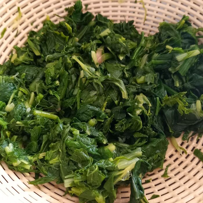 野菜は刻んでから茹でる