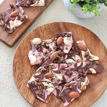 バレンタインに♡簡単オシャレなチョコレートバーク