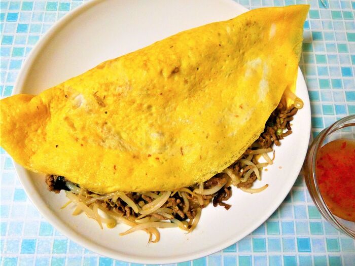 ベトナム料理のバインセオをオムレツにアレンジ!