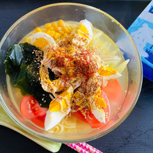 カフェ風かも!サラダ感覚なラーメン\(^o^)/