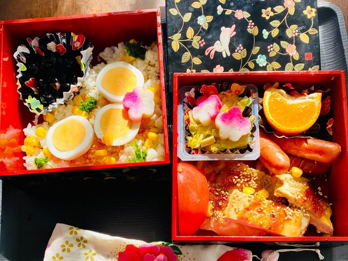 油なし!ひな祭り弁当🎶食品15品は入っていますよ。