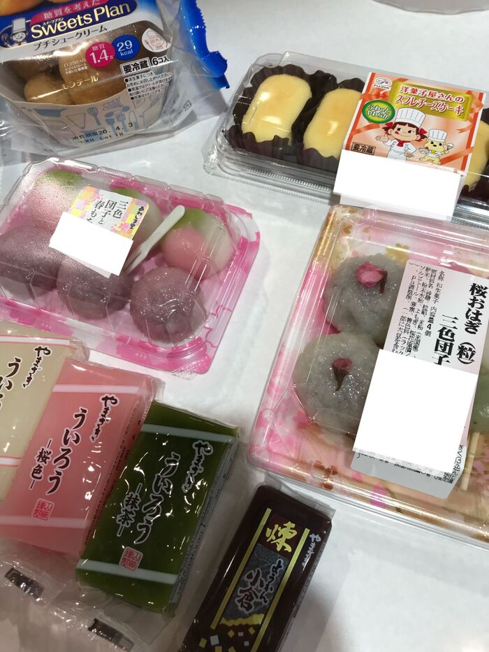 和菓子を色々揃えよう