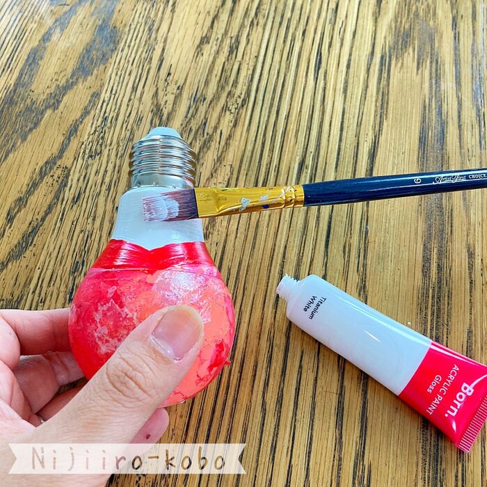 【ステップ3】顔を白く塗る