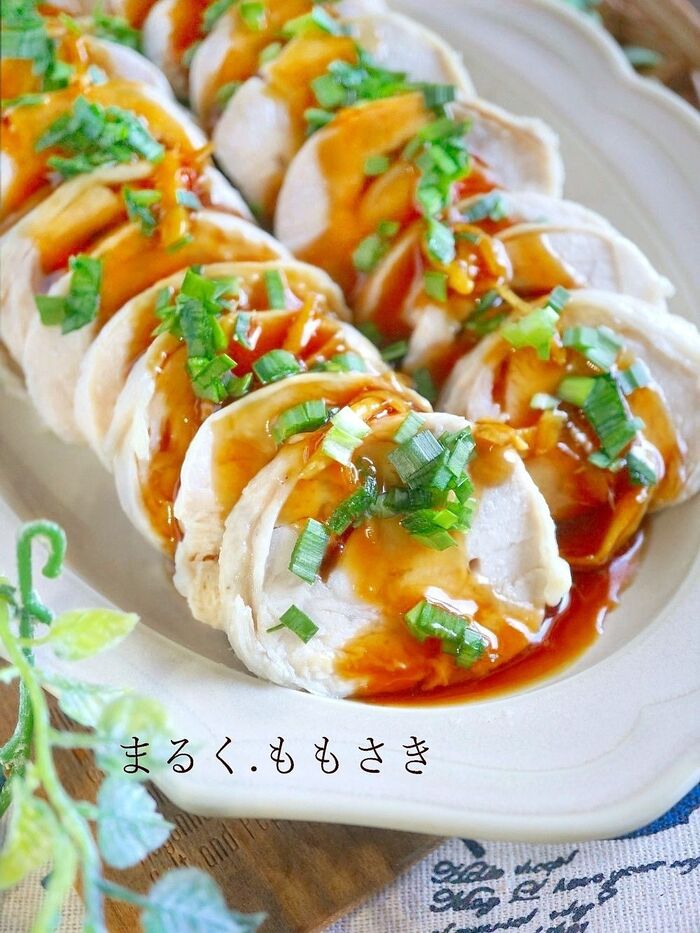 レンジで4分!柔らかむね肉のチキンロールのコツ♪薬味とろみ餡