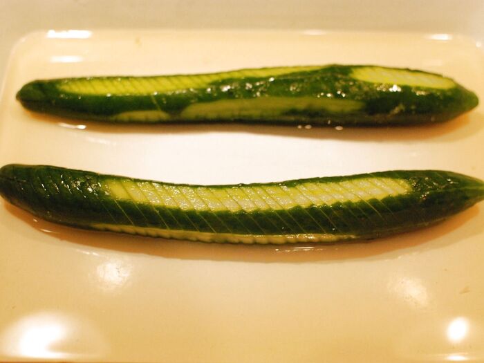 ★の調味料を煮立てて、きゅうりにかけます