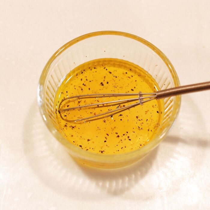 ここで、レモンドレッシングを作ります