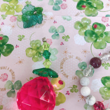 【セリア】思わず胸きゅん♡いちごが可愛い🍓サンキャッチャー✨