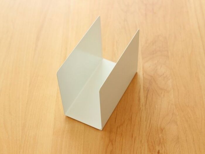 ブックエンド同士をくっつけるとスタンドに!