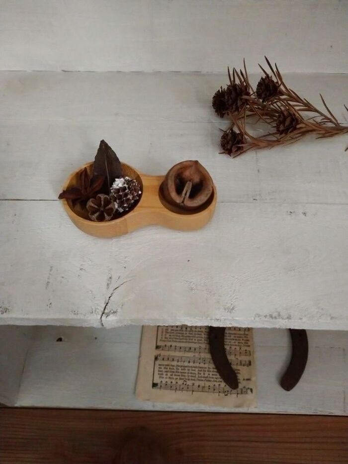 ③木の実を飾る