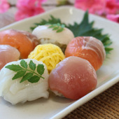お酢が苦手なお子様におすすめ!とろろ昆布を使った手まり寿司