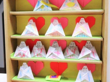 子どもが楽しんで作る♡かわいいひな人形たちでひな壇オブジェ♡