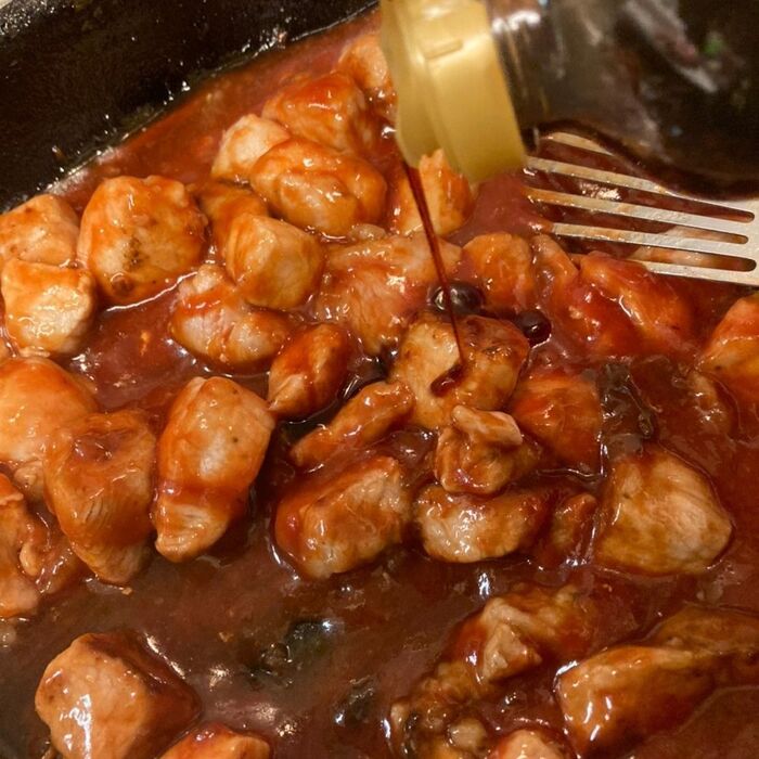 そしてほんの少しの醤油を垂らします