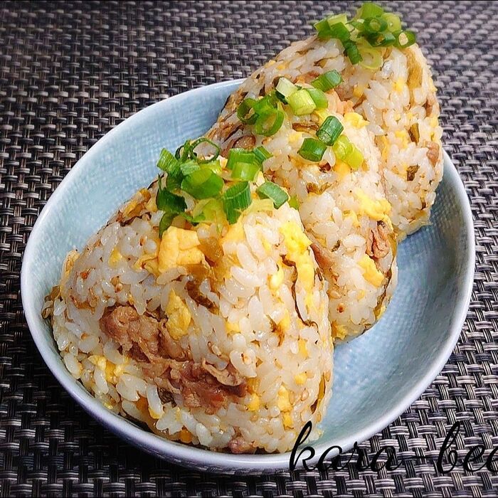 【朝ごはんやお弁当に】高菜入りでウマっ♪生姜焼きリメイクおにぎり