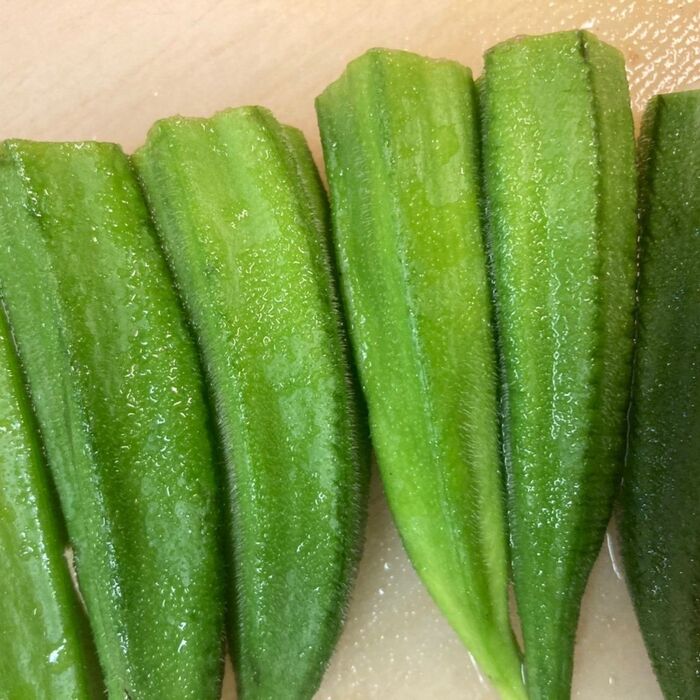 オクラをチンして乗せました♪