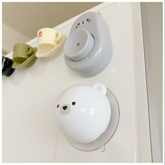 かわいい顔でキレキレの仕事をするシロクマ