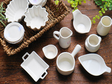 カフェ気分を盛り上げてくれる♡ダイソーミニチュアサイズの白い食器