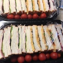 コストコのサラダの容器良いですよ♪