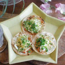 ♫明太子とキャベツのパリパリ餃子の皮ピザ♫