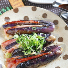 ベーコンチーズをはさんだ♪とろ~り茄子のステーキ