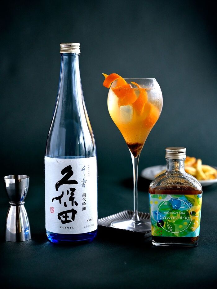 話題の【クラフトコーラ】と日本酒で簡単おうちカクテル【日本酒コーラオレンジサワー】