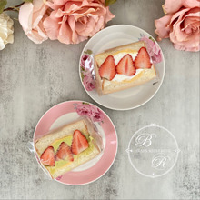 ふわふわのパンに美味しい苺とクリーム