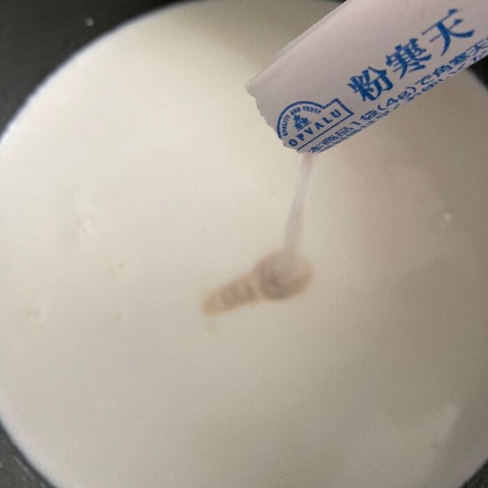 ミルクは沸騰しない様に気を付けて良く混ぜて溶かしました