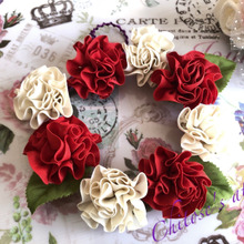 ギフトのリボンを使ってリース