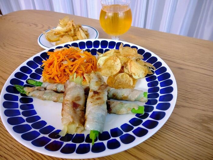 かつおぶしをしのばせておいしく減塩!肉巻き野菜