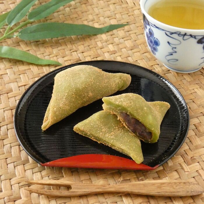 もちもちでおやつにぴったり「電子レンジ★抹茶の生八つ橋」