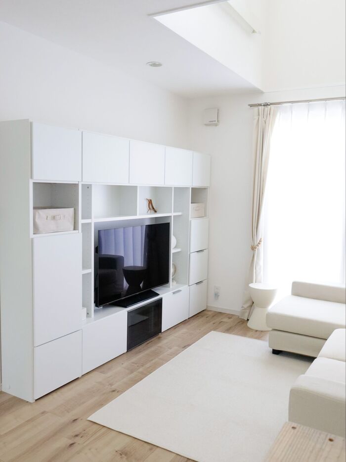 明るいカラーでシンプルな部屋づくり