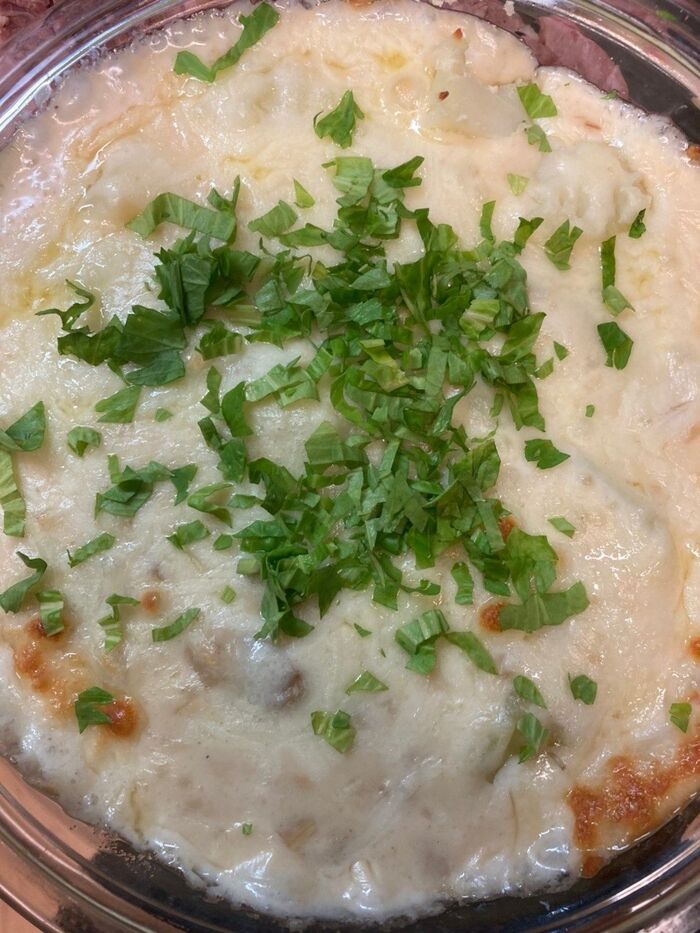 混ぜて重ねて焼くだけのポテトグラタン♪