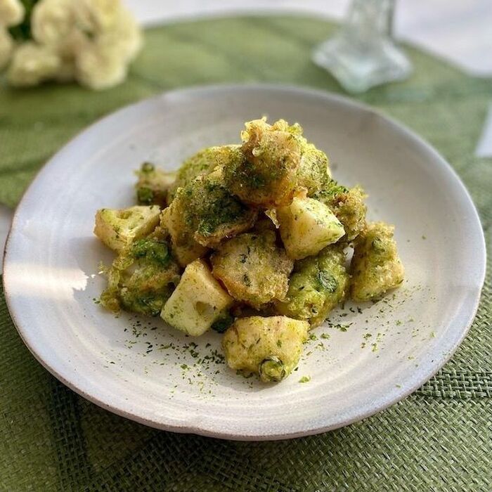 ベビーホタテとれんこんの青唐辛子磯辺揚げ