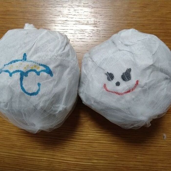 クシャクシャ新聞紙