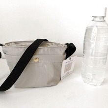 【3COINS】《ジップショルダーバッグ》気になる容量とスタイリングは?