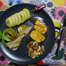 ハルーミチーズ(Halloumi)のhoneyナッツ&goldenKIWI