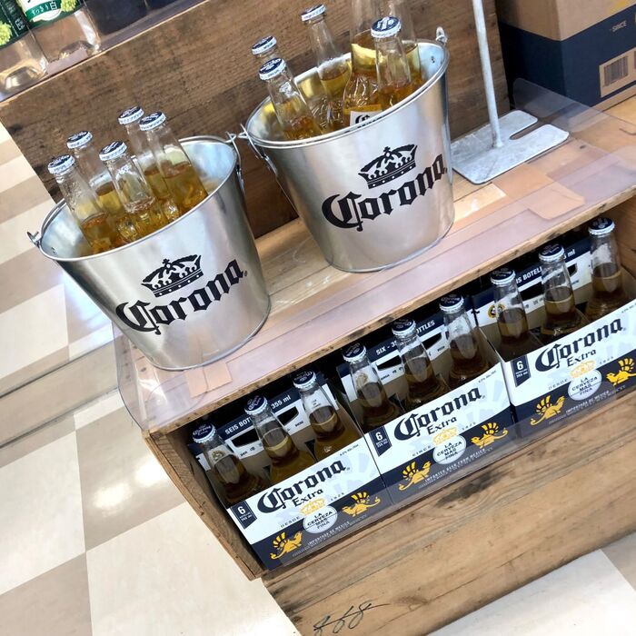 コロナビール6本買うとバケツが付いてくる‼︎