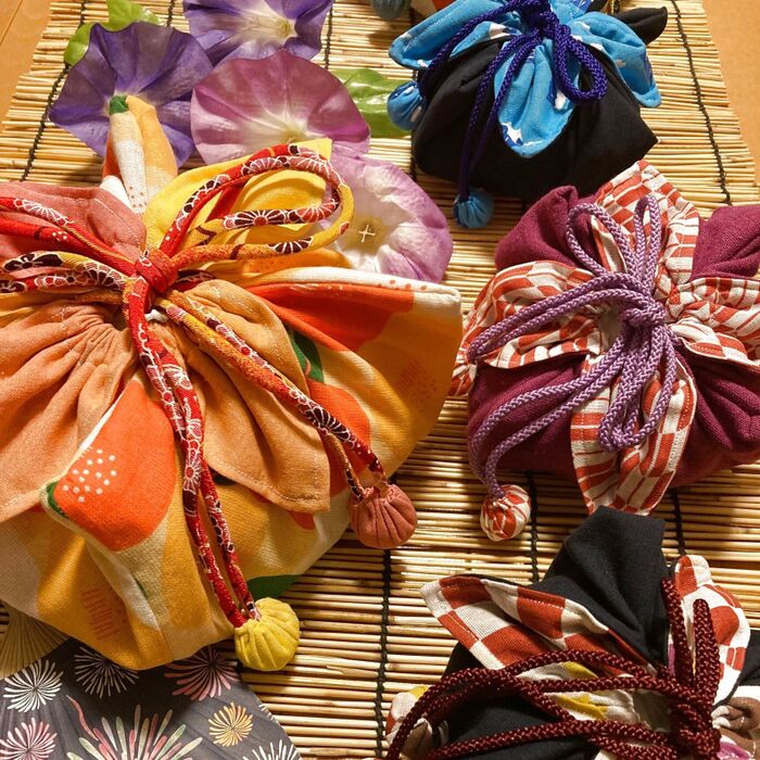 100均手拭いで、浴衣にピッタリ(^^)簡単!手作り花巾着!