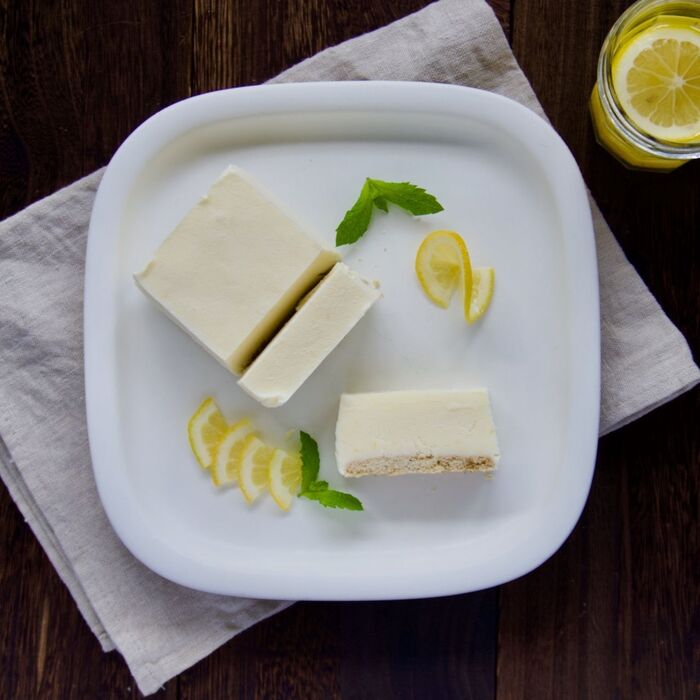 蒸し暑い時期に!はちみつレモンレアチーズアイスケーキ