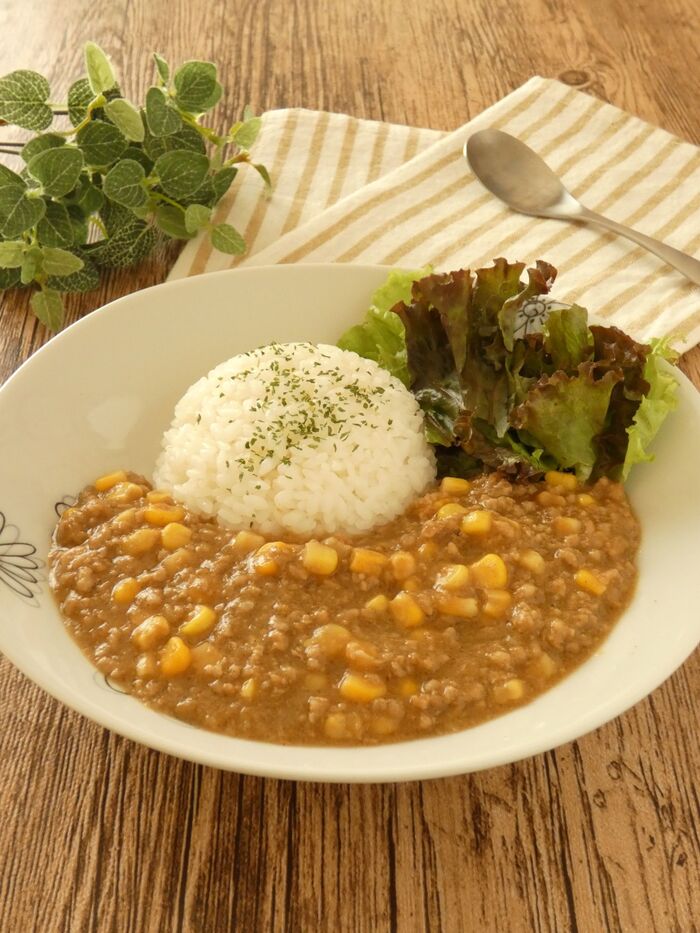 電子レンジで作る!簡単10分「とうもろこしのキーマカレー」