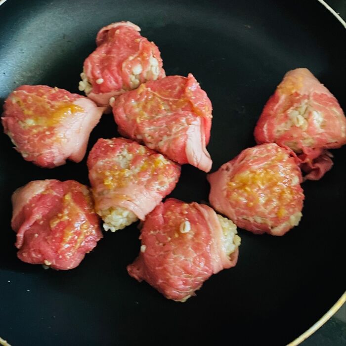 スタミナ弁当!肉巻きおにぎり!普通のおにぎりで満足しなくなるかも〜