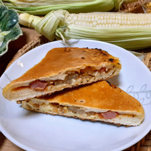 食パンを使わない…美味しいカリカリホットサンドピザ…とろーりチーズ…白いとうもろこし