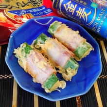 【おうち居酒屋ごはん】華さくりでサクサク♪ズッキーニのベーコン巻き天ぷら