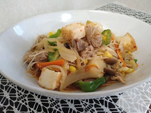 たくさんの具が入った【夏ビーフン】