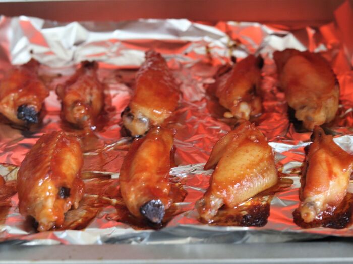 タレを塗ってさらに焼く。