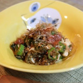 旬を味わうレシピ~夏野菜オクラと昆布を組み合わせたサラダ