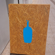 BLUE BOTTLE COFFEE 元町店