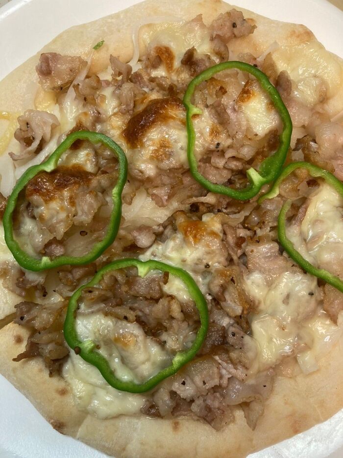 地味に旨いバルサミコで食すピザ♪