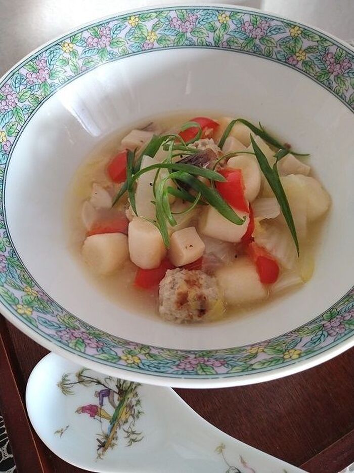 麩と大豆ミートボール入りスープ
