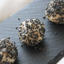 ポテトごま団子