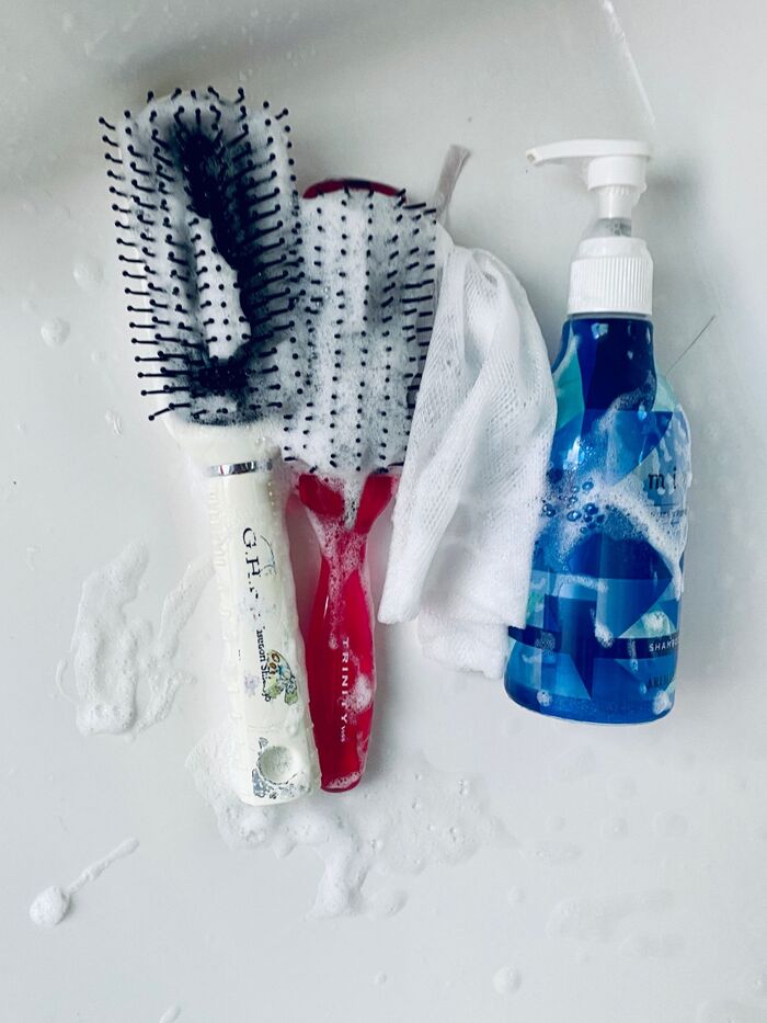 実は大切なこと!ヘアブラシもシャンプー